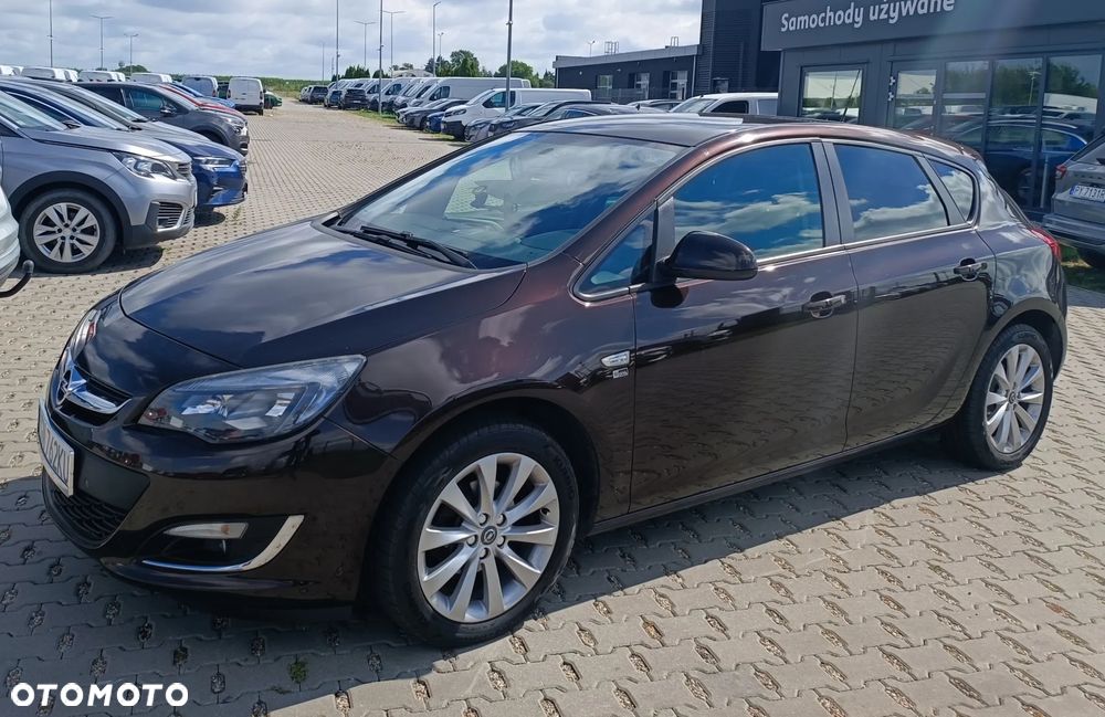 Opel Astra 1.4 Turbo 150 Jahre - 1