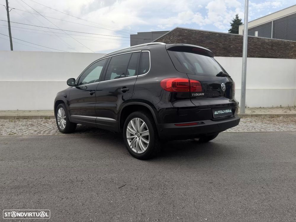 VW Tiguan 2.0 TDi Sport BlueMotion - 6