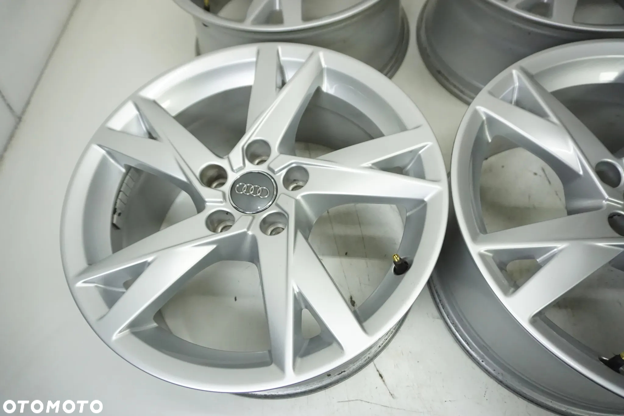 Felgi Aluminiowe 17 Audi A4 B8 B9 A5 A6 C7 Q3 Q5 ORYGINAŁ - 5