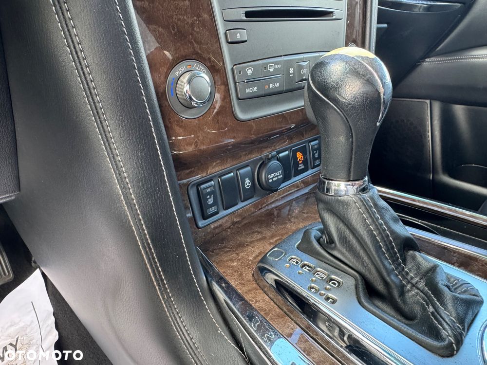 Infiniti QX80 - 37