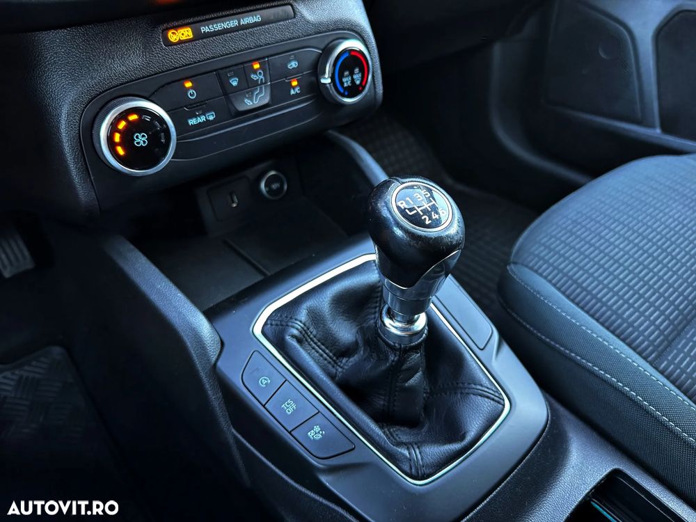 Ford Focus 1.5 EcoBlue Connected - 22