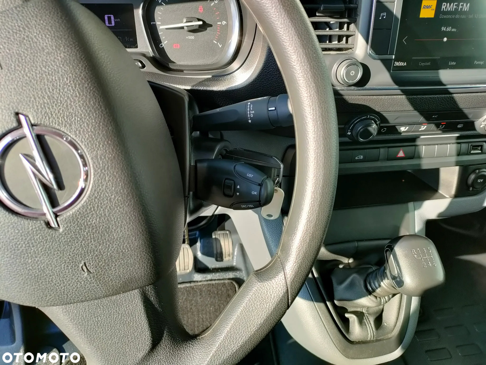 Opel Vivaro - 13