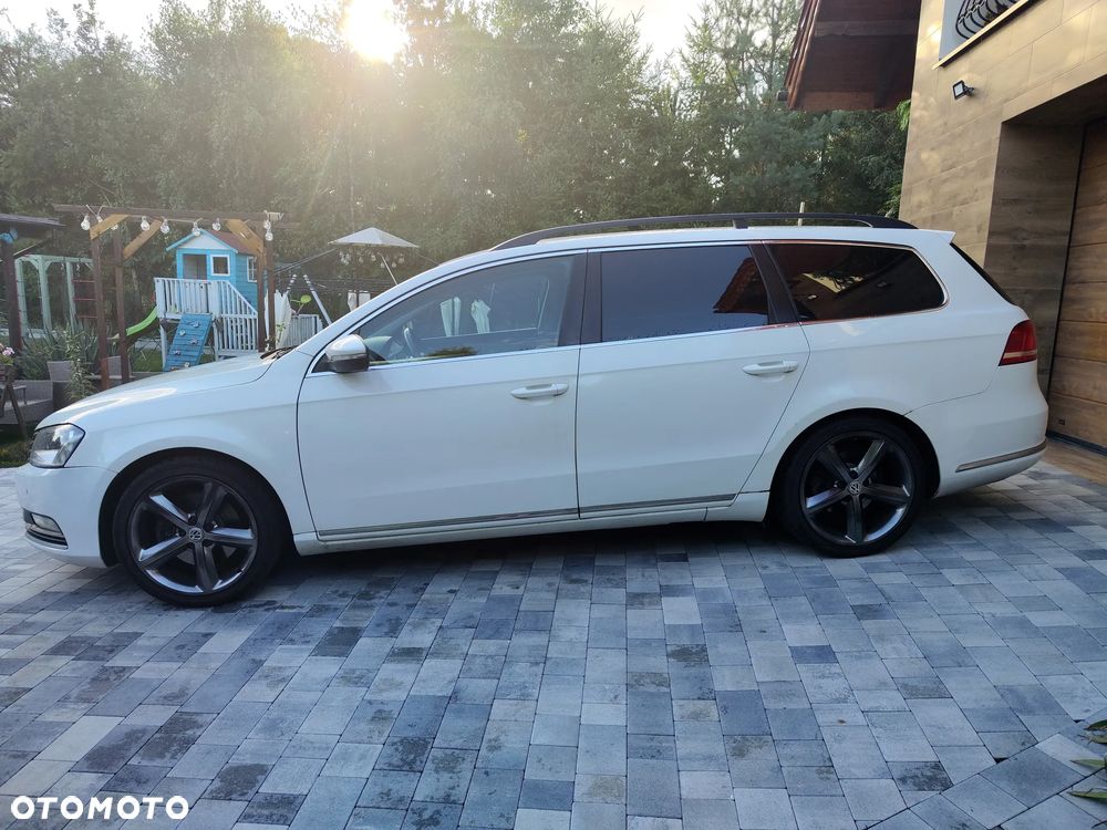 Volkswagen Passat - 4