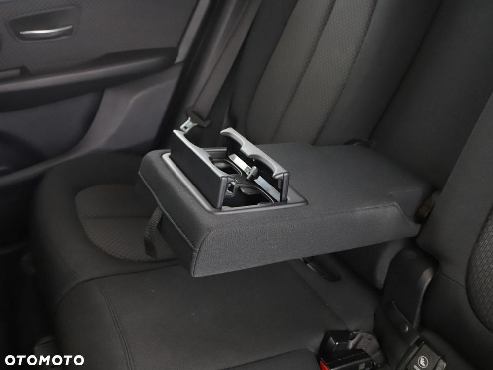 BMW Seria 2 218d Advantage - 35