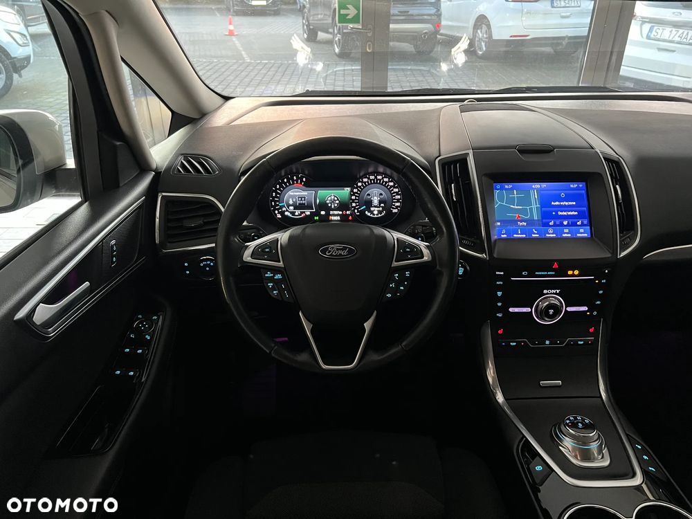 Ford S-Max 2.0 EcoBlue Titanium - 36