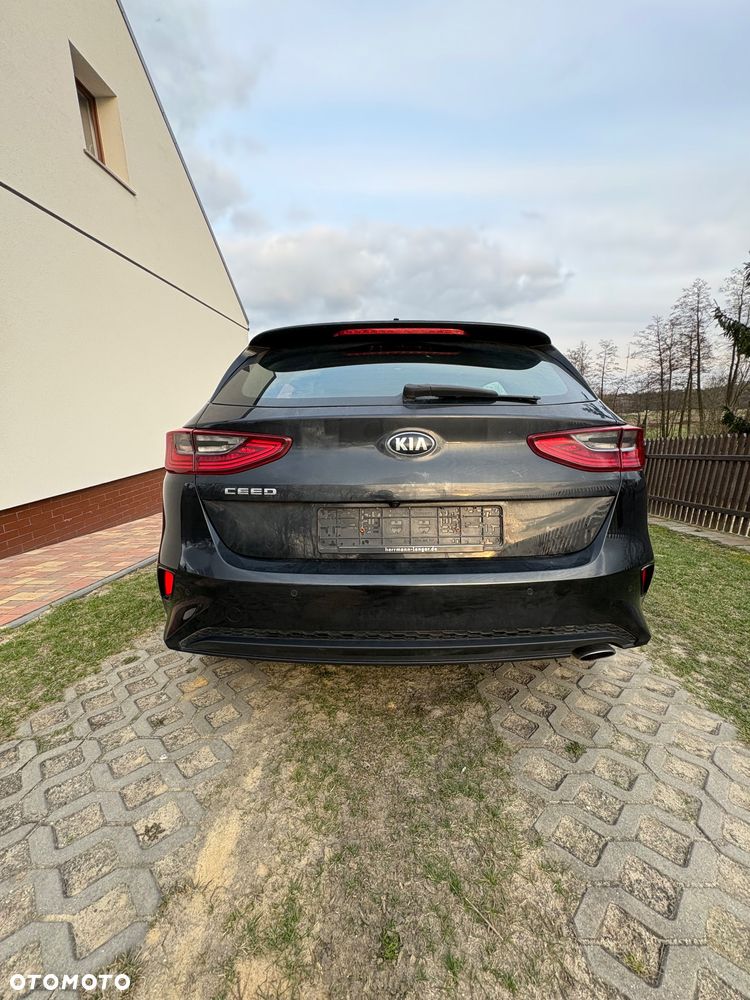 Kia Ceed 1.4 T-GDI DCT OPF Spirit - 1