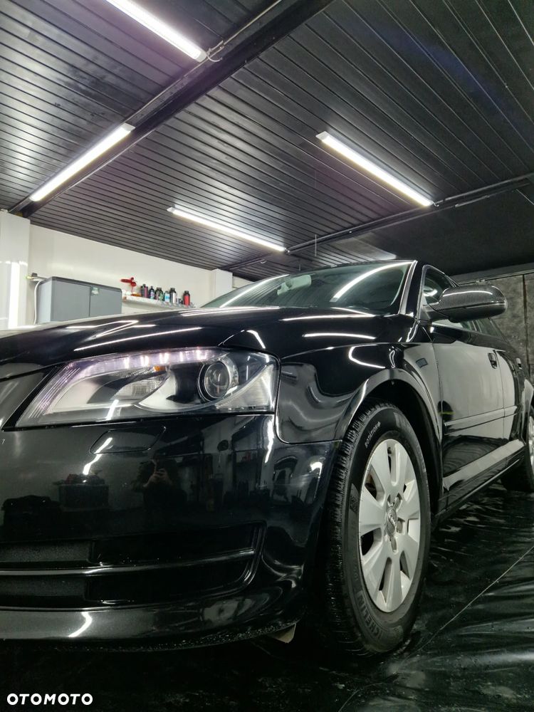 Audi A3 Sportback 1.6 TDI DPF Ambiente - 22