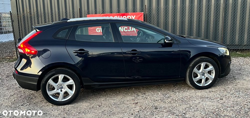 Volvo V40 Cross Country D3 Geartronic Momentum - 4