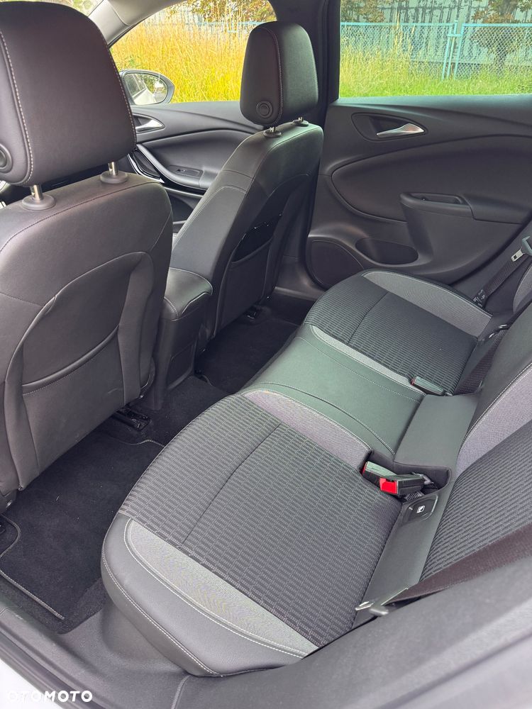 Opel Astra 1.2 T Edition S&S - 8