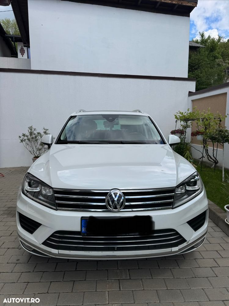 Volkswagen Touareg - 1