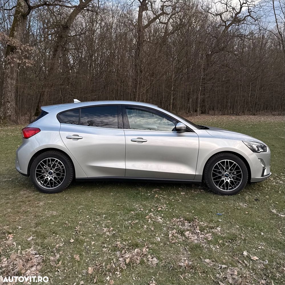 Ford Focus 1.0 EcoBoost Titanium - 3