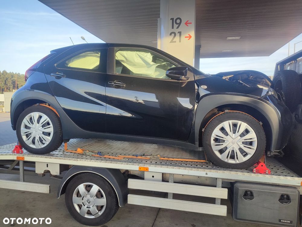 Toyota Aygo X Team D - 39