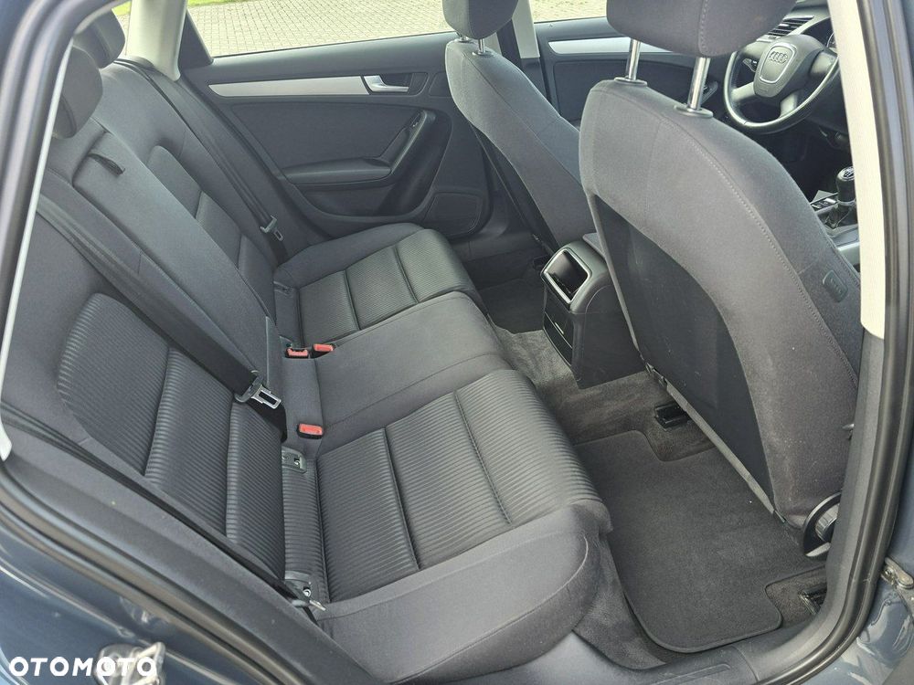 Audi A4 Limousine - 22