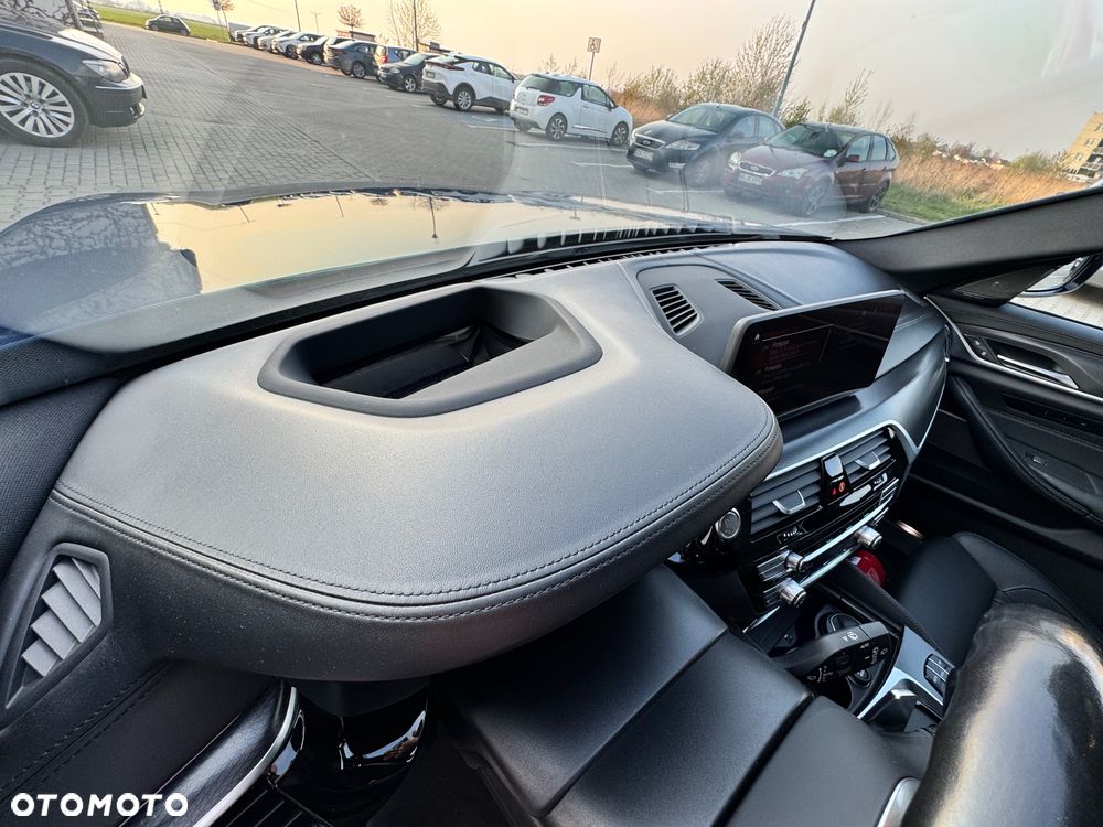 BMW Seria 5 530i xDrive mHEV M Sport sport - 25