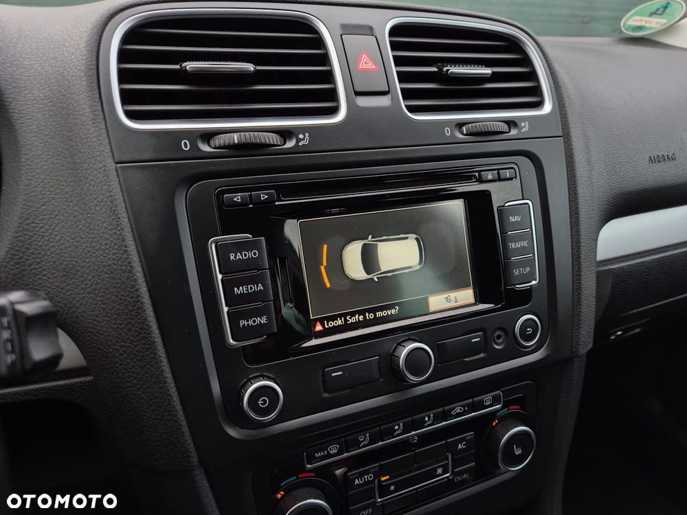 Volkswagen Golf 2.0 TDI DPF DSG Highline - 37