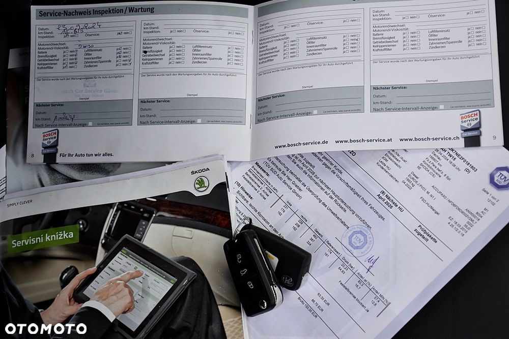 Skoda Octavia 2.0 TDI DSG RS - 28