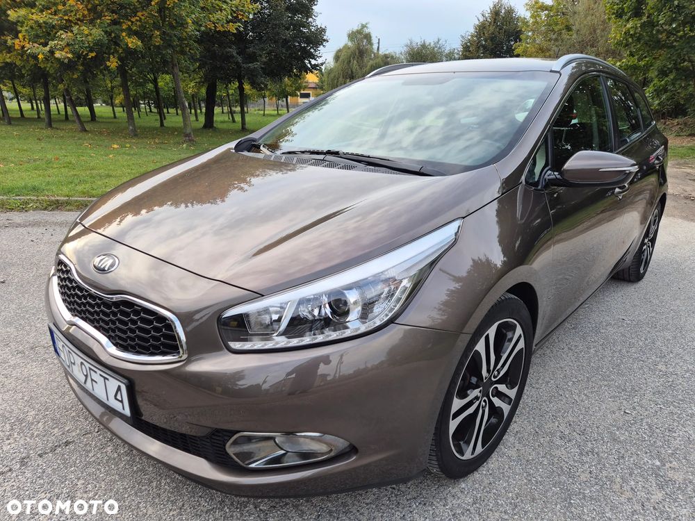 Kia Ceed Cee'd 1.6 GDI Business Line - 1