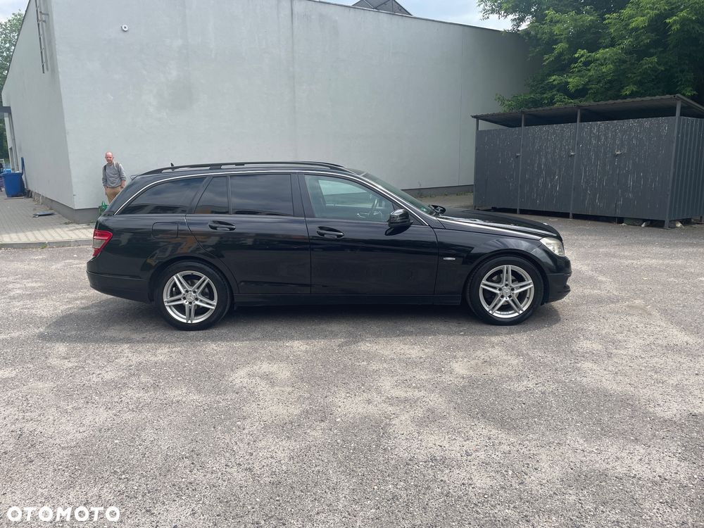 Mercedes-Benz Klasa C 200 CDI BlueEff Avantgarde - 13