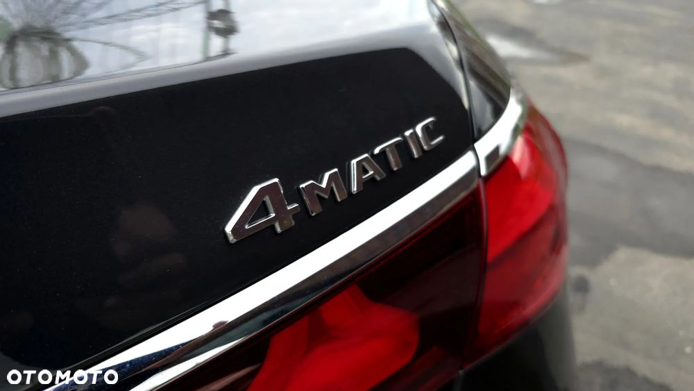 Mercedes-Benz Klasa E 220 d 4-Matic AMG - 33