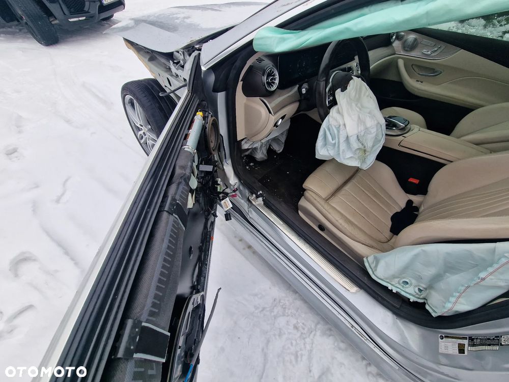 Mercedes-Benz Klasa E - 11