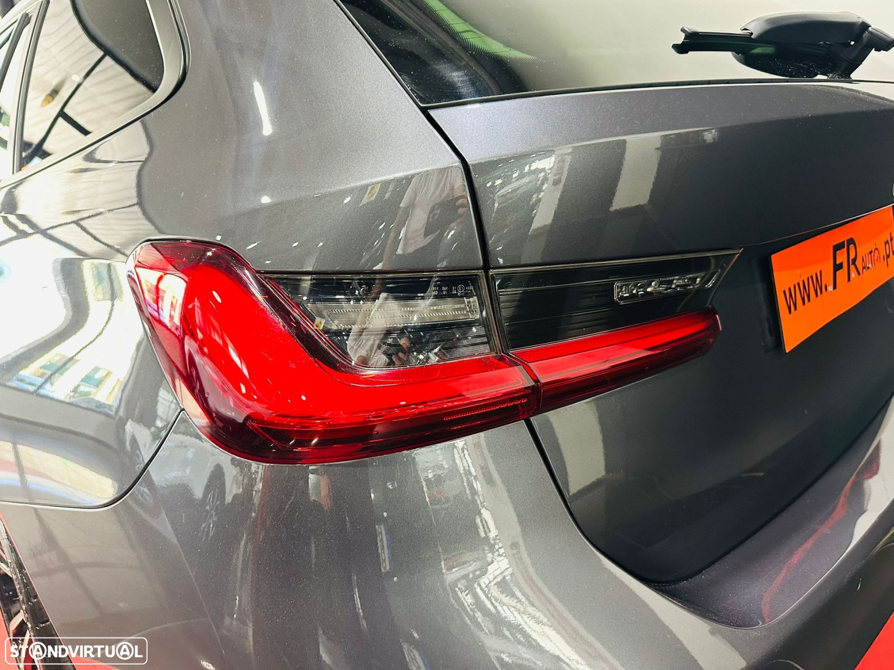 BMW 318 d Touring Auto - 24