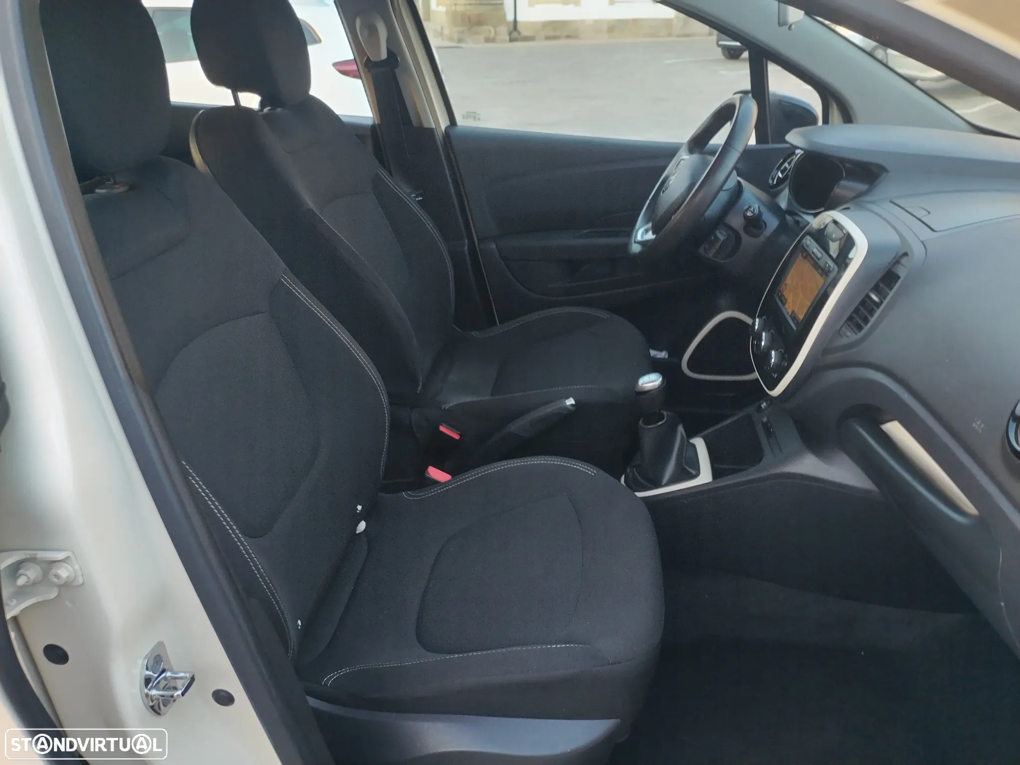 Renault Captur 0.9 TCE Exclusive - 11