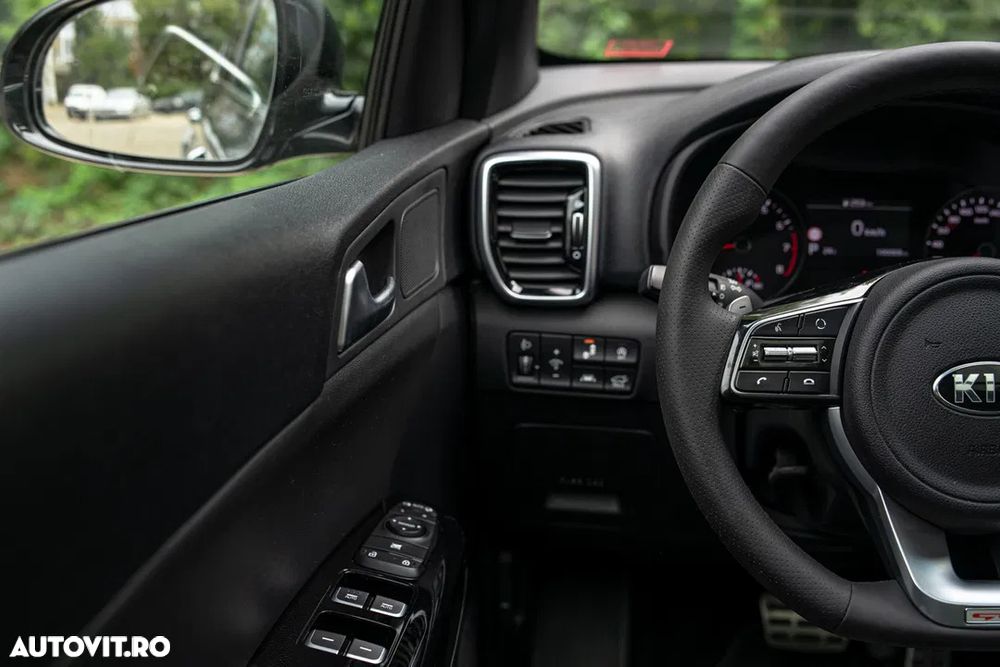 Kia Sportage 1.6 T-GDI 7DCT 4x4 GT Line - 36