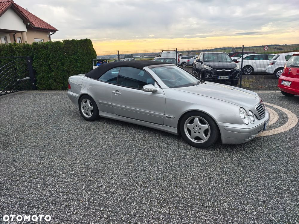 Mercedes-Benz CLK 320 - 4