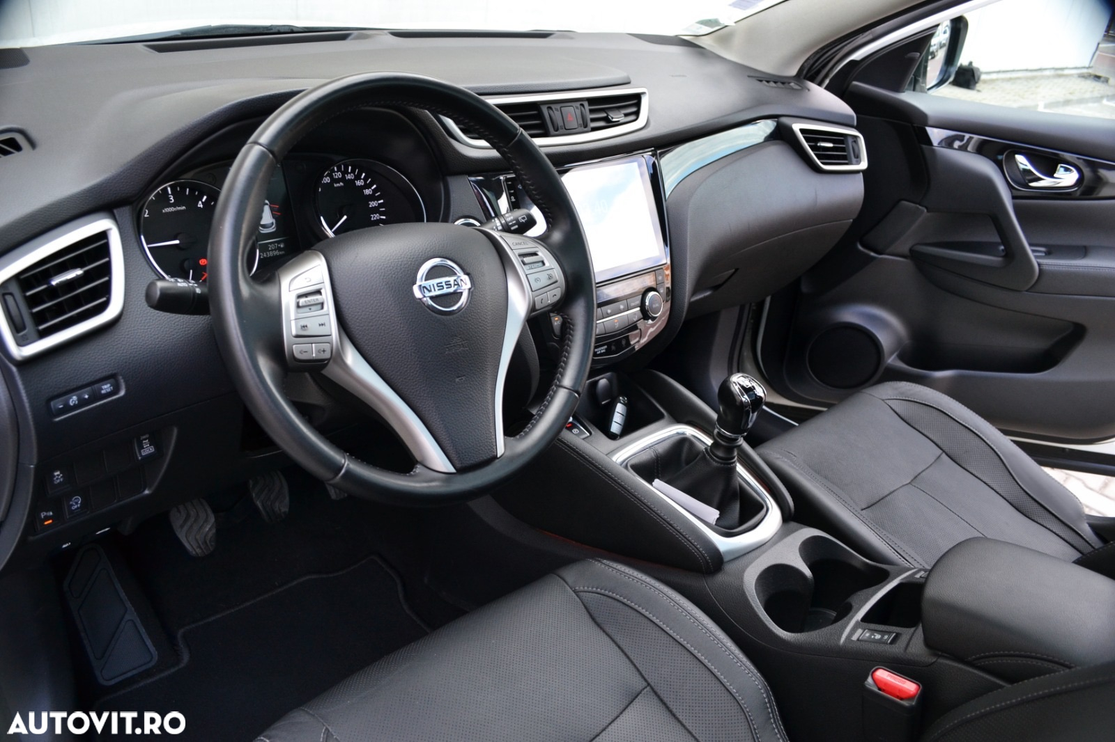 Nissan Qashqai 1.6 DCI 4 x 4 DPF Start/Stop tekna - 6