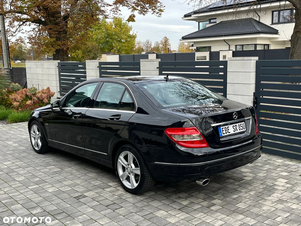 Mercedes-Benz Klasa C 200 7G-TRONIC Avantgarde Edition - 26