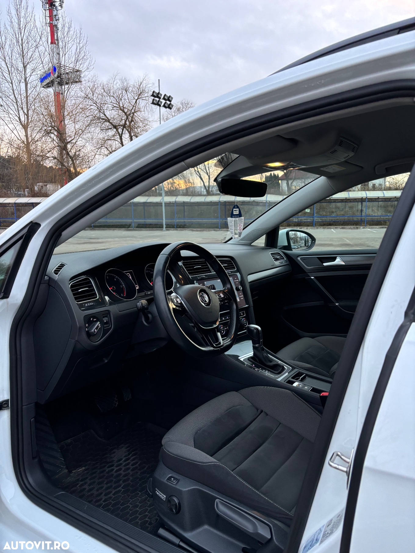 Volkswagen Golf 2.0 TDI DSG Highline - 19