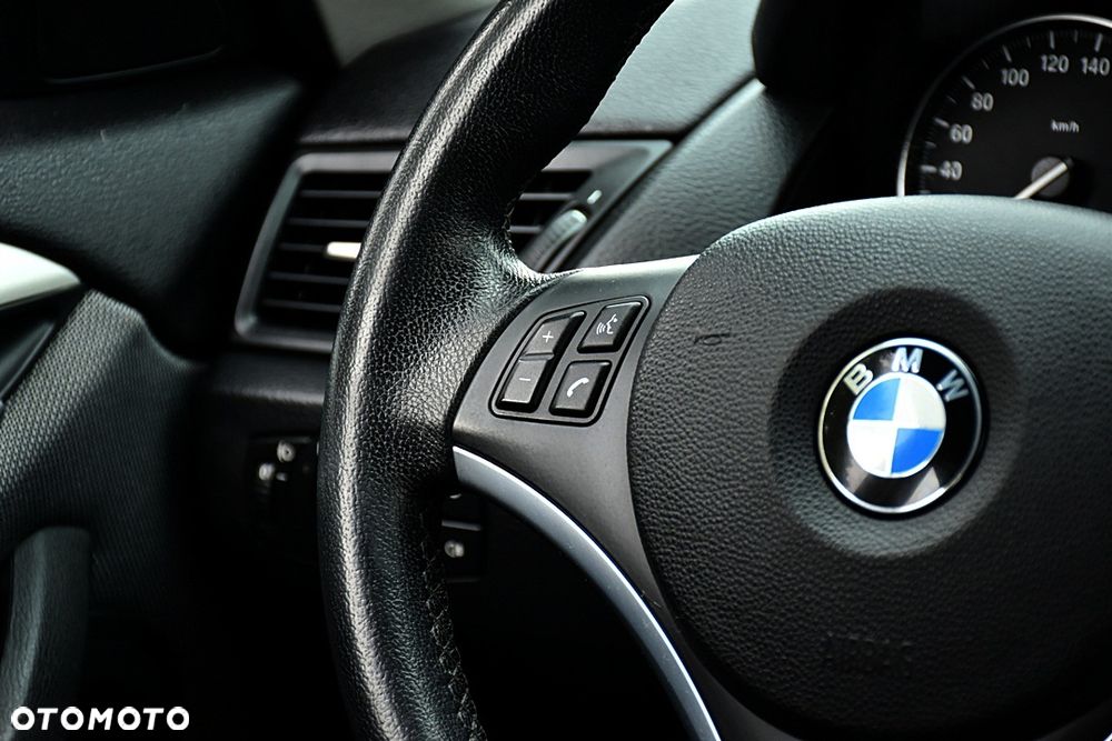 BMW X1 sDrive18d xLine - 26