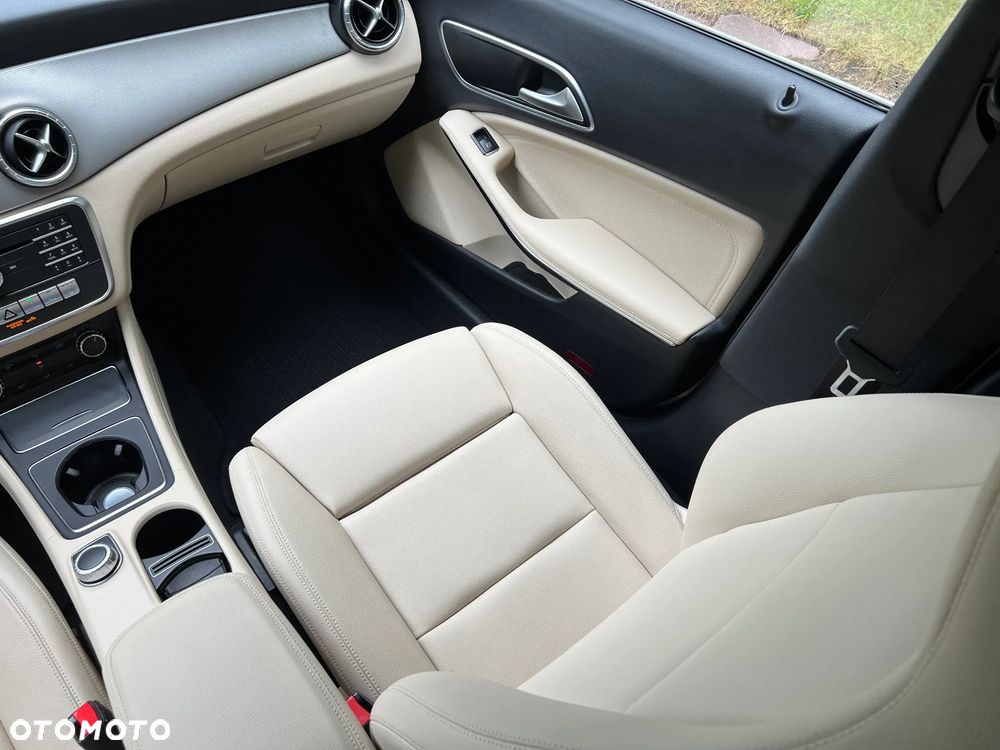 Mercedes-Benz CLA 200 (CDI) d 7G-DCT - 12