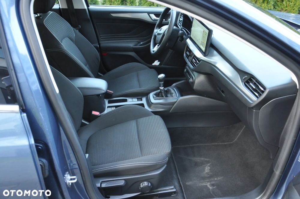 Ford Focus 1.0 EcoBoost Titanium - 18