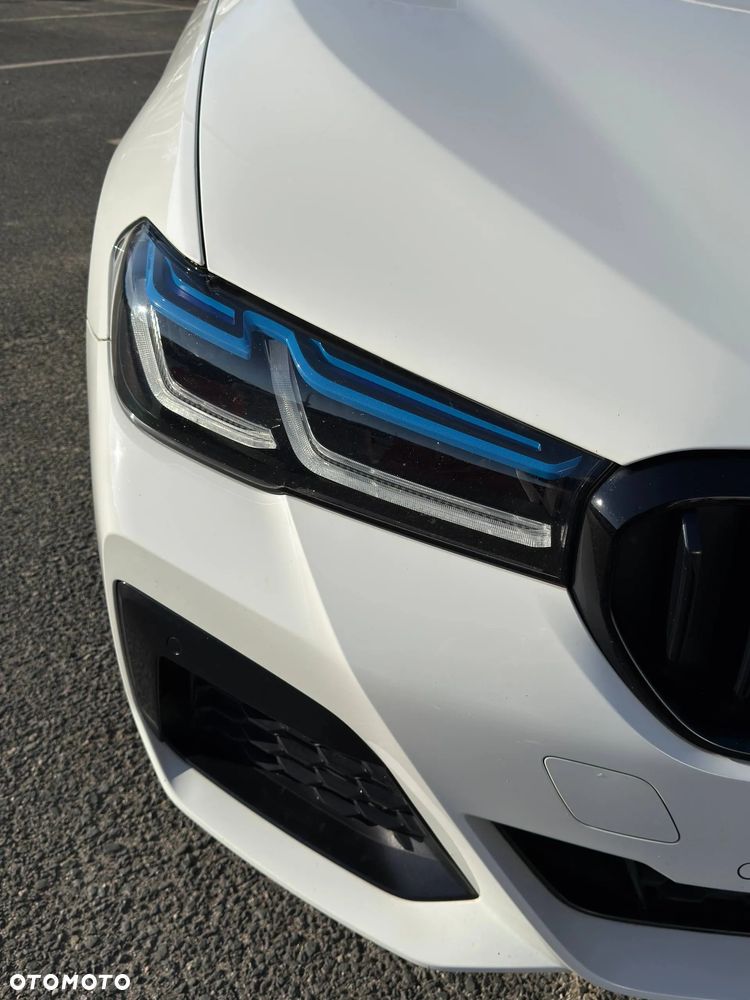 BMW Seria 5 520d xDrive M Sport sport - 11