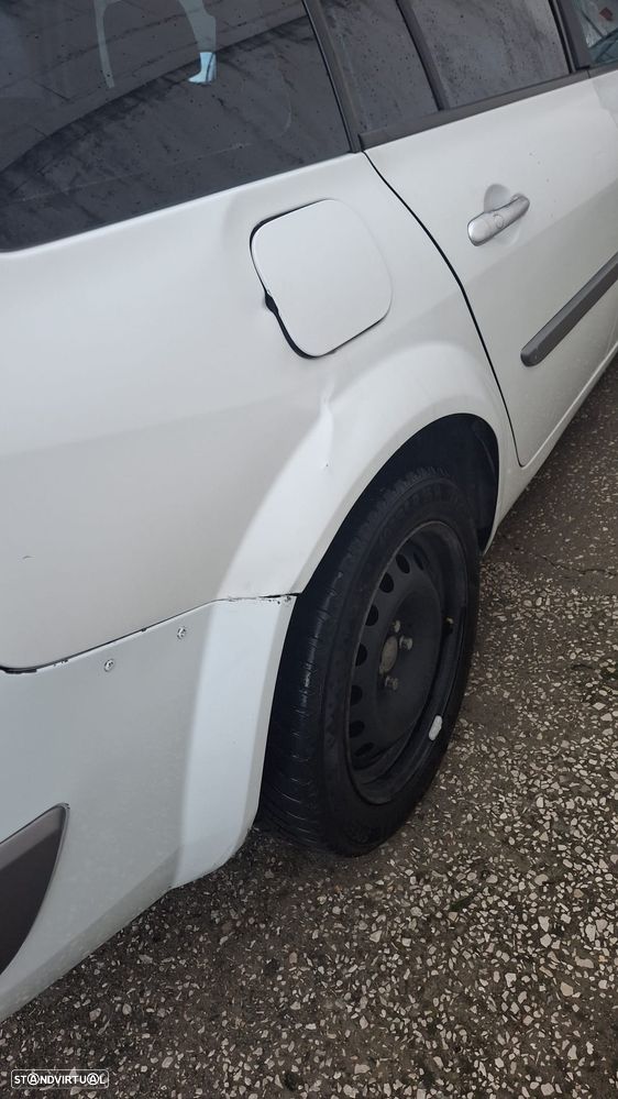 Renault Mégane Break 1.5 dCi Confort - 4