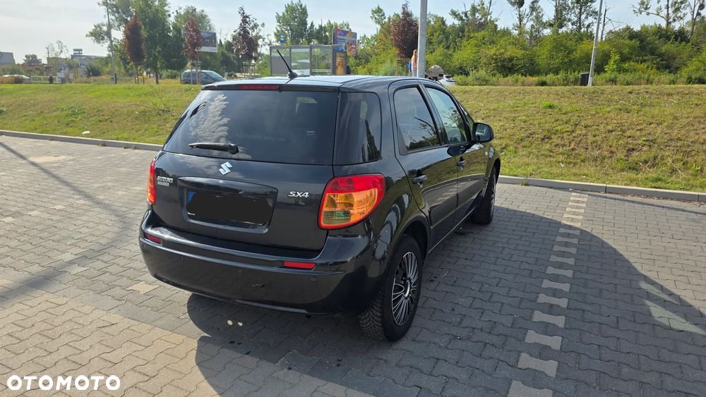 Suzuki SX4 - 3