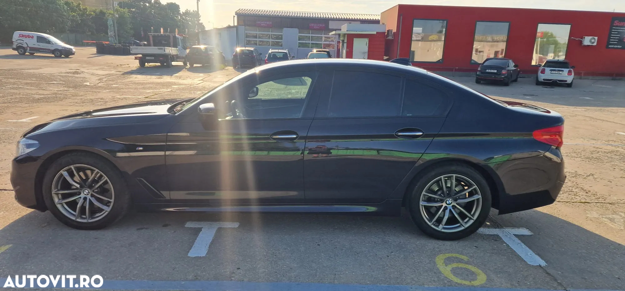 BMW Seria 5 520i AT - 13