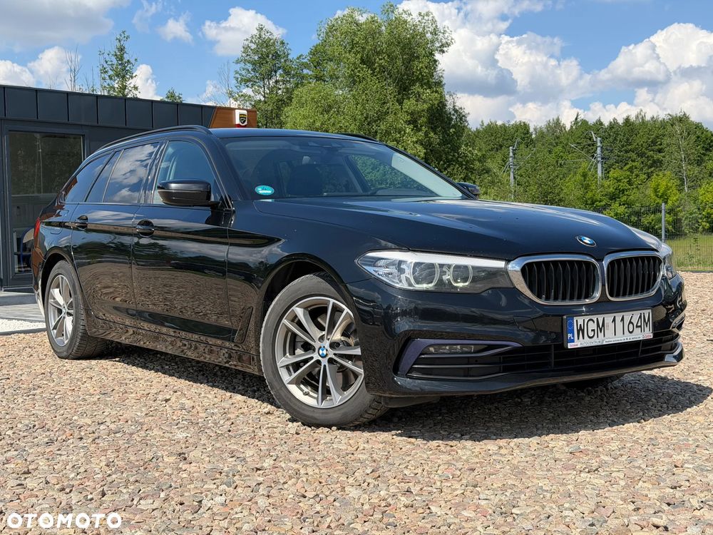 BMW Seria 5 520d Sport Line - 9