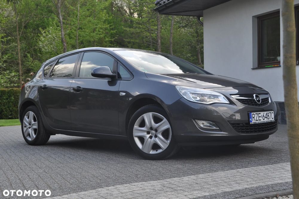 Opel Astra 1.4 Turbo Cosmo - 3
