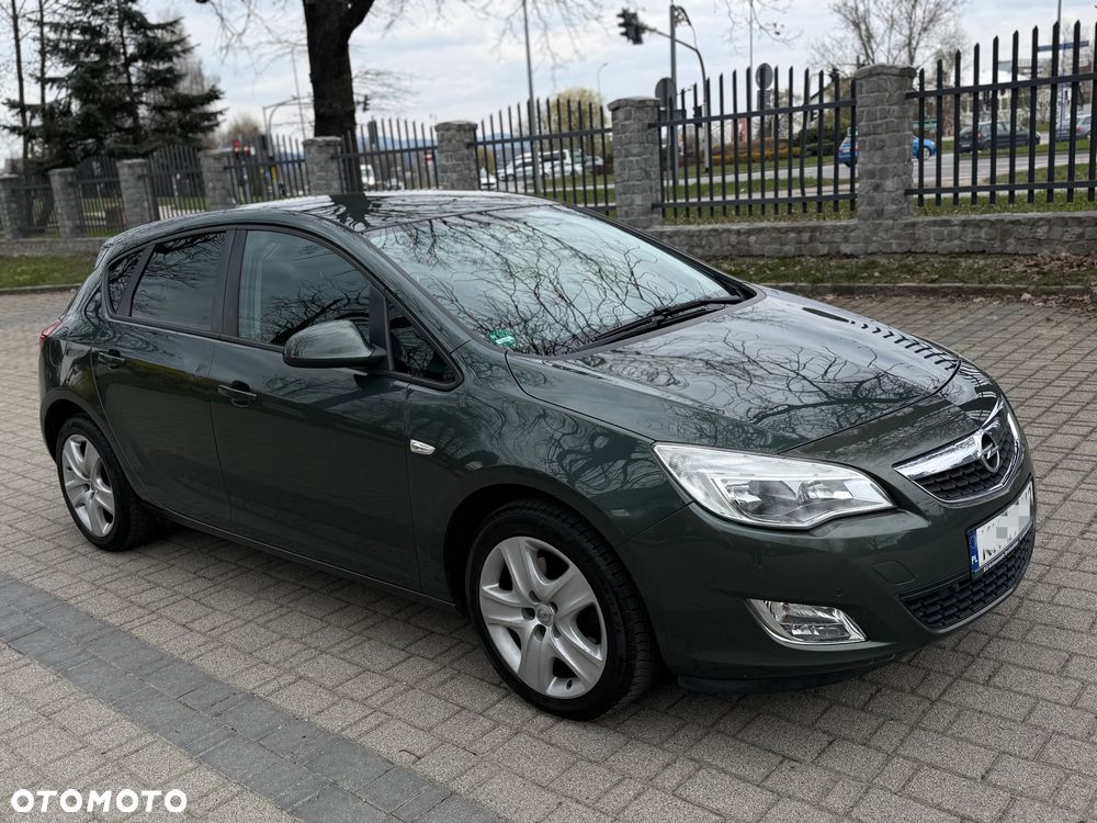 Opel Astra 1.6 Turbo Innovation - 20