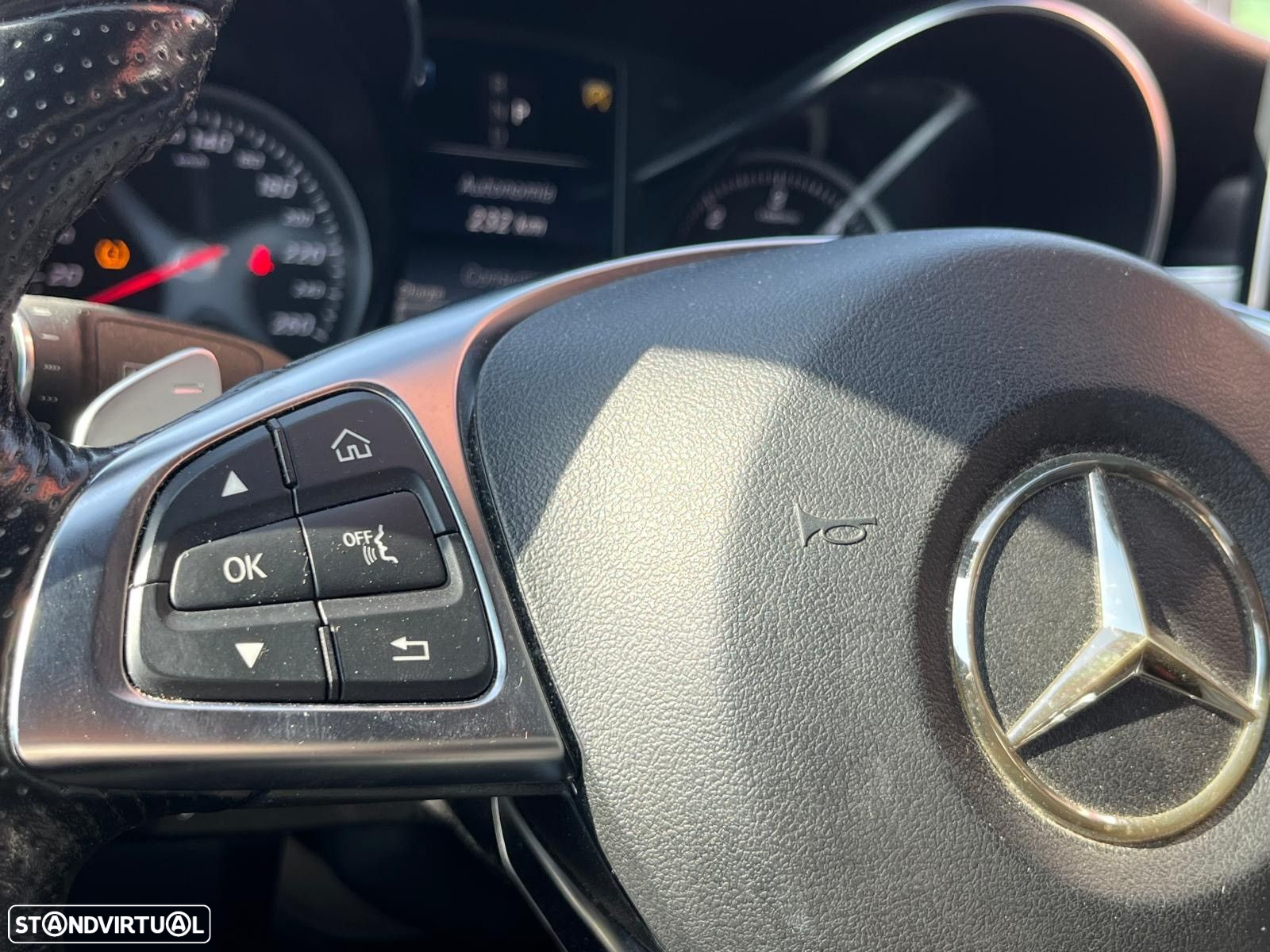Mercedes-Benz C 220 d AMG Line - 21