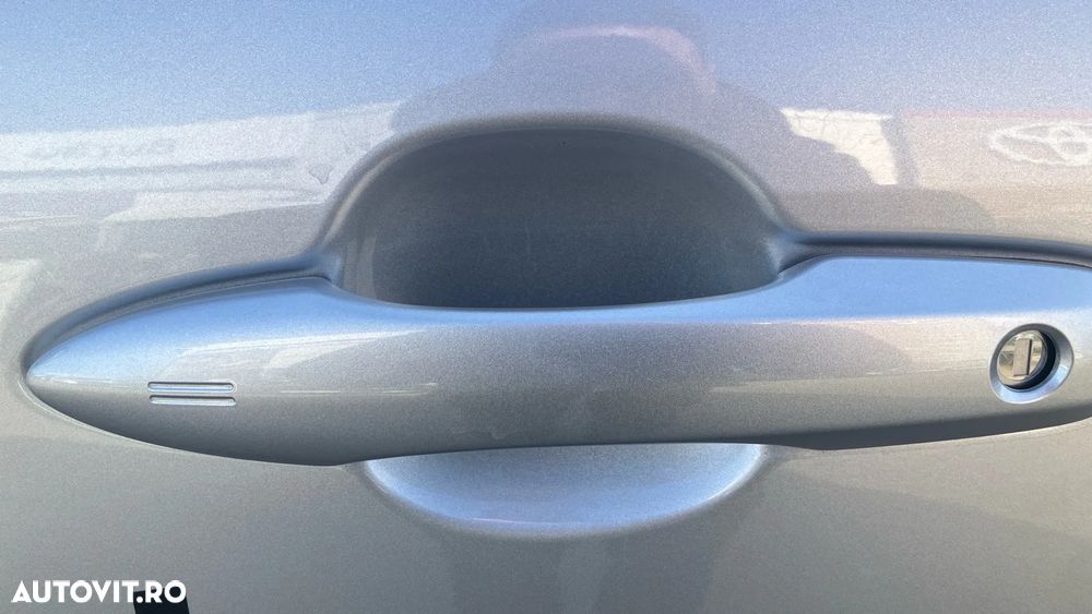 Toyota Yaris Cross 1.5 VVT-i HSD 4x2 Dynamic - 17