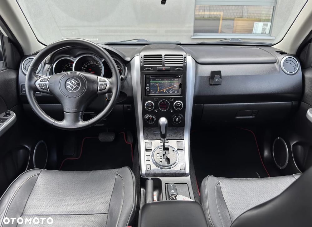 Suzuki Grand Vitara 2.4 Premium EU5 - 30