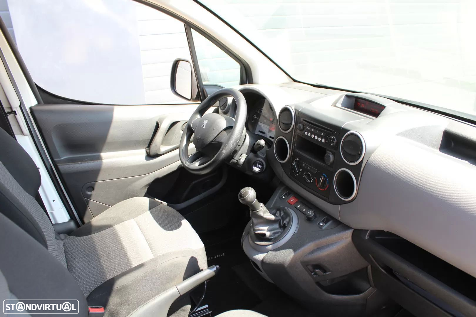 Peugeot partner 1.6 blue-hdi confort l1 - 12