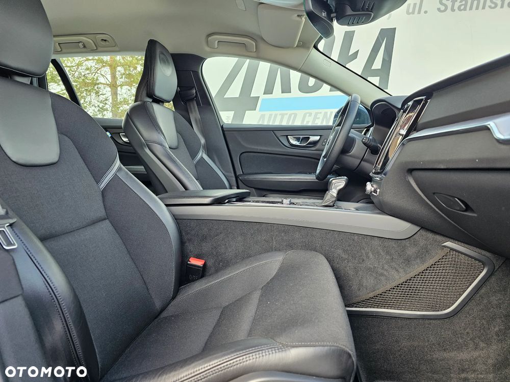 Volvo V60 D4 Geartronic - 13
