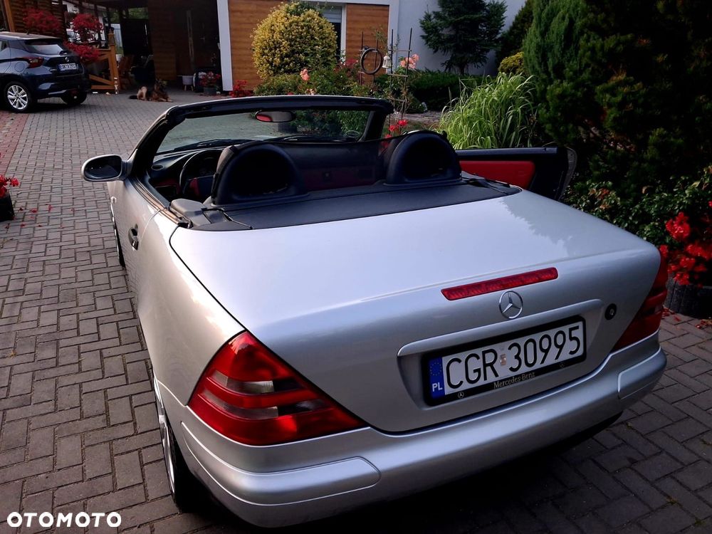 Mercedes-Benz SLK 200 - 9