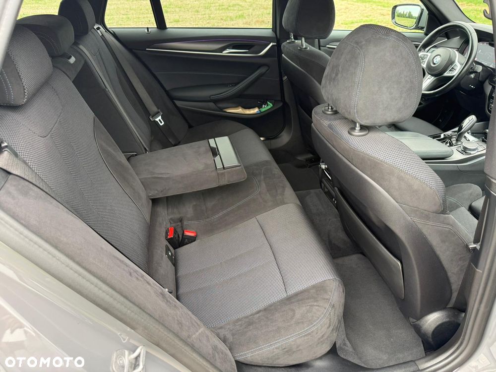 BMW Seria 5 520d mHEV M Sport sport - 23