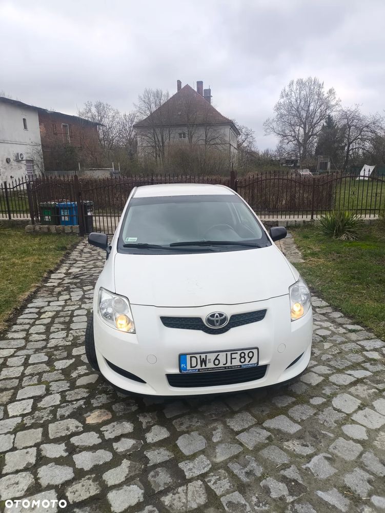 Toyota Auris 1.4 D-4D Premium - 2