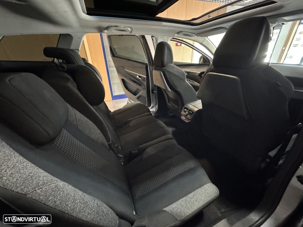Peugeot 5008 1.5 BlueHDi Allure Pack EAT8 - 38